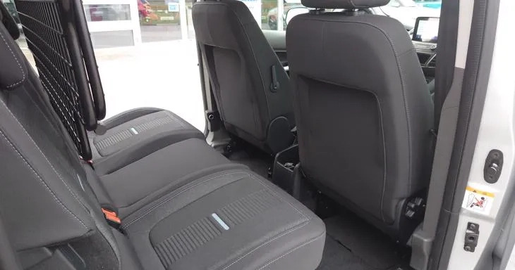 Ford Tourneo Connect cena 140452 przebieg: 10, rok produkcji 2023 z Tłuszcz małe 631